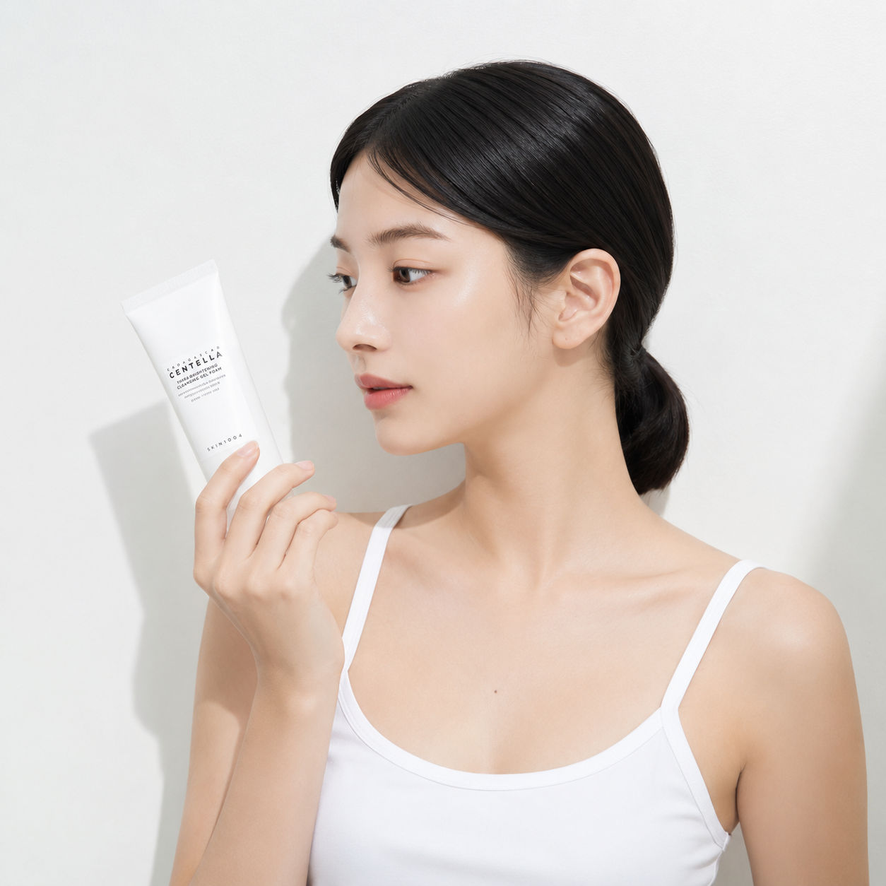 Limpiador Gel Centella Tone Brightening SKIN1004