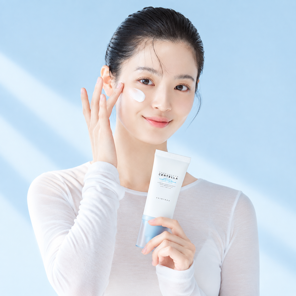 Bloqueador Centella Asiática Hialurónico SPF50+ PA++++ Water-Fit Sun Serum SKIN1004