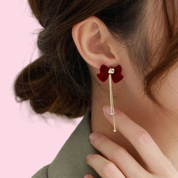Arete elegante con moño rojo y barra dorada, accesorio de moda coreana para mujer