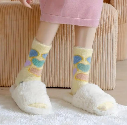 Medias Afelpadas Kawaii de Invierno — Diseños Tiernos y Suaves