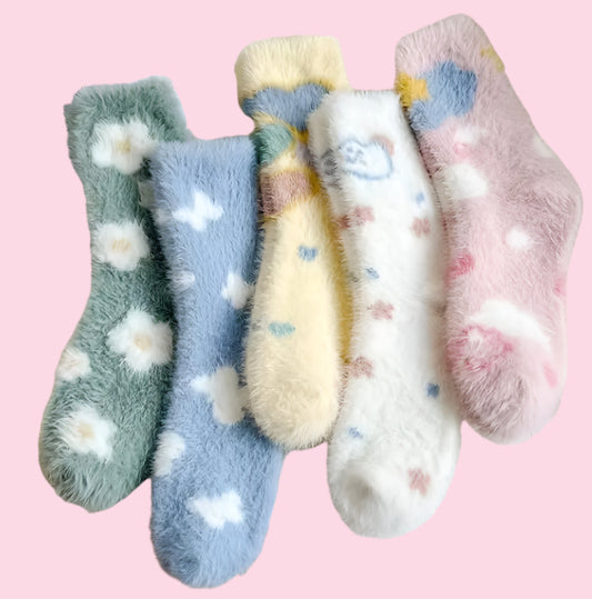 Medias Afelpadas Kawaii de Invierno — Diseños Tiernos y Suaves