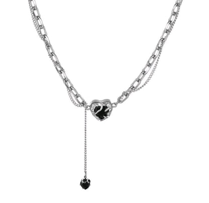 Collar “Raven Heart”