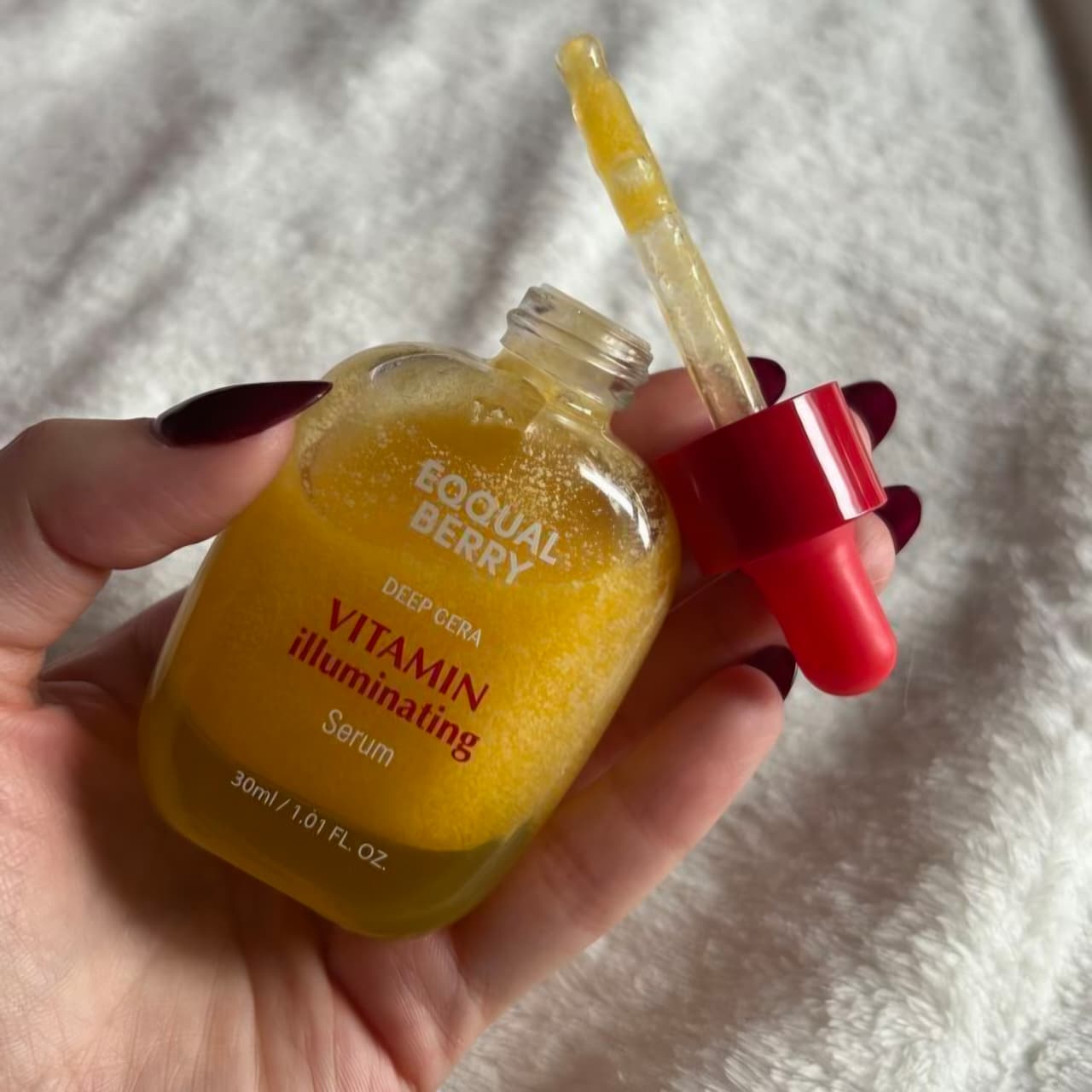 Eqqual Berry Serum Vitamin Illuminating Iluminador y Glow