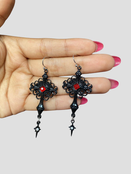 Aretes góticos Cross Collection