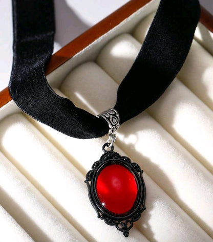 Choker Lilith Nocturne